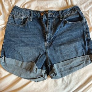 Forever 21 Denim Shorts size 29